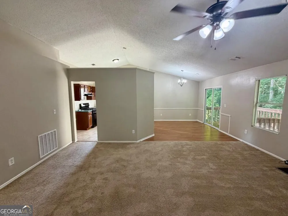 1617 Picadilly CT NE Conyers, GA 30013