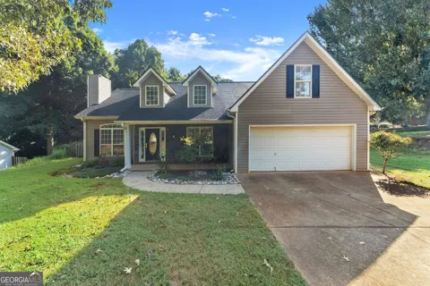 61 Hawthorne DR