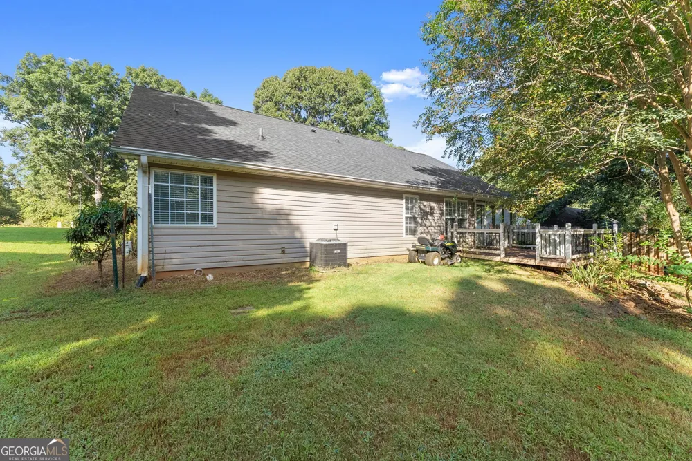 61 Hawthorne DR Jefferson, GA 30549
