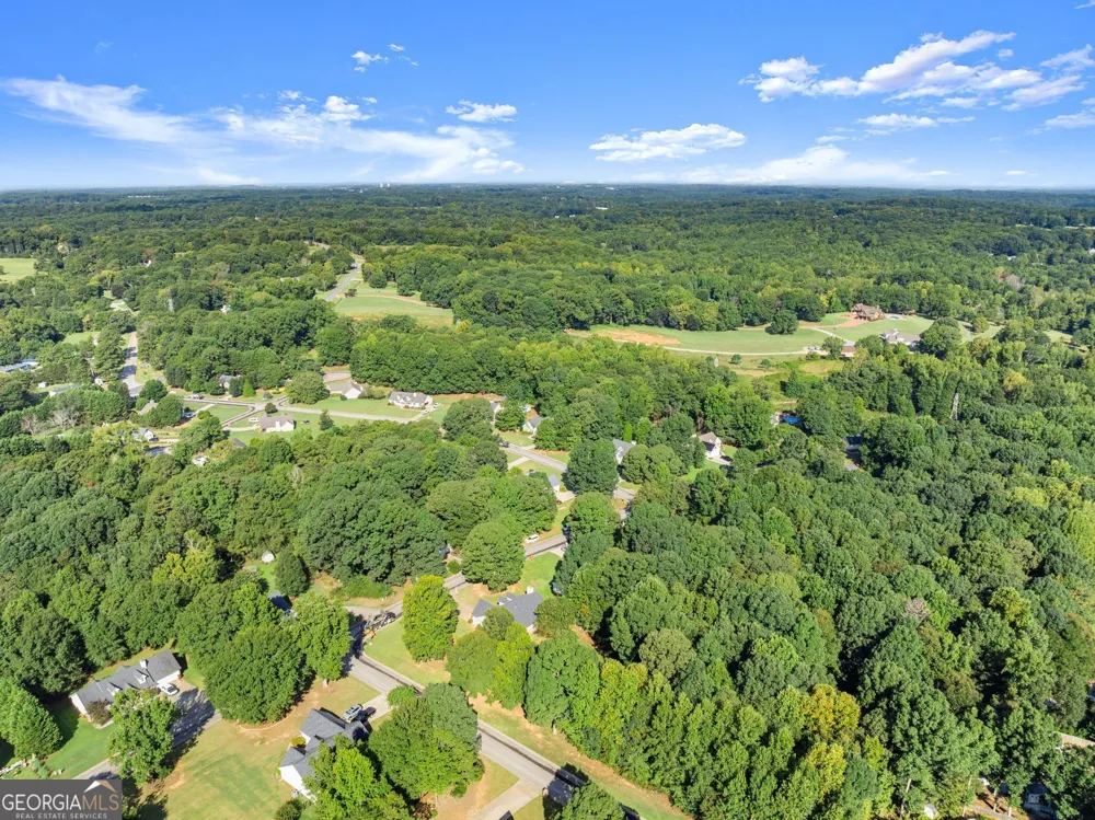 61 Hawthorne DR Jefferson, GA 30549