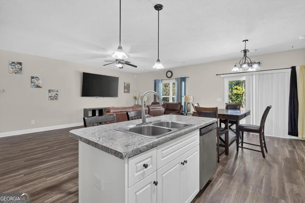 401 Coles WAY Statesboro, GA 30461