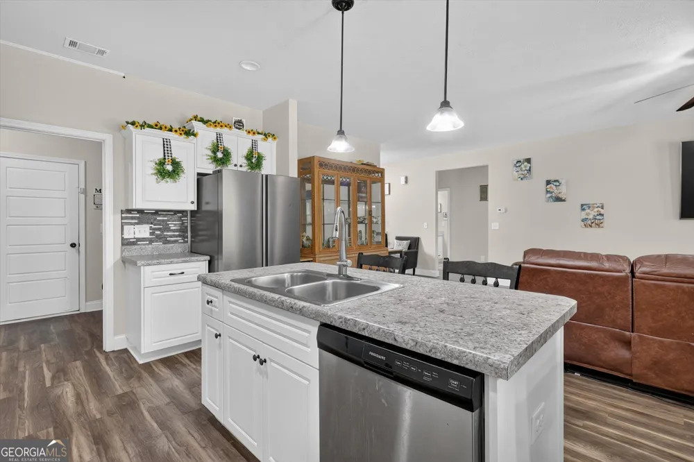 401 Coles WAY Statesboro, GA 30461