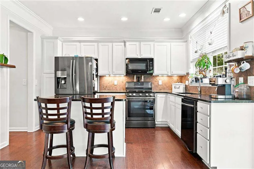 821 Poplar TER Canton, GA 30115
