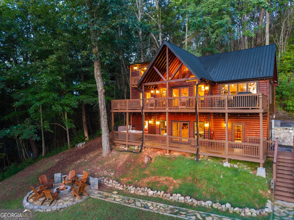 144 Point Of View Blue Ridge, GA 30513