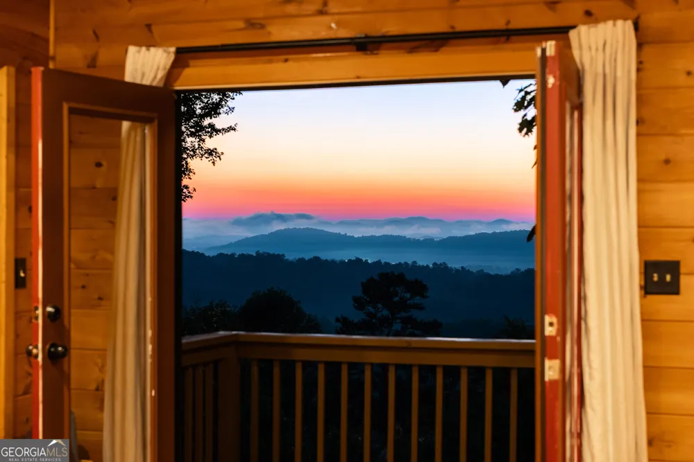 144 Point Of View Blue Ridge, GA 30513