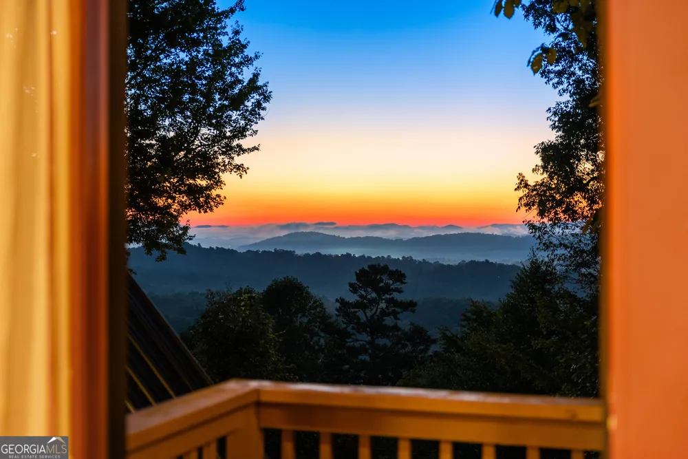144 Point Of View Blue Ridge, GA 30513
