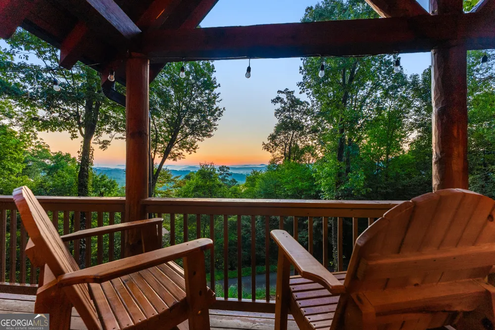 144 Point Of View Blue Ridge, GA 30513