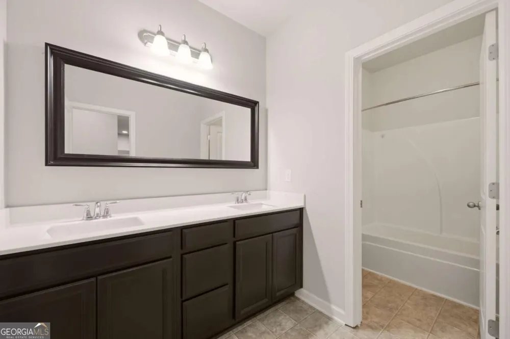 2228 Lakeview Bend WAY Buford, GA 30519