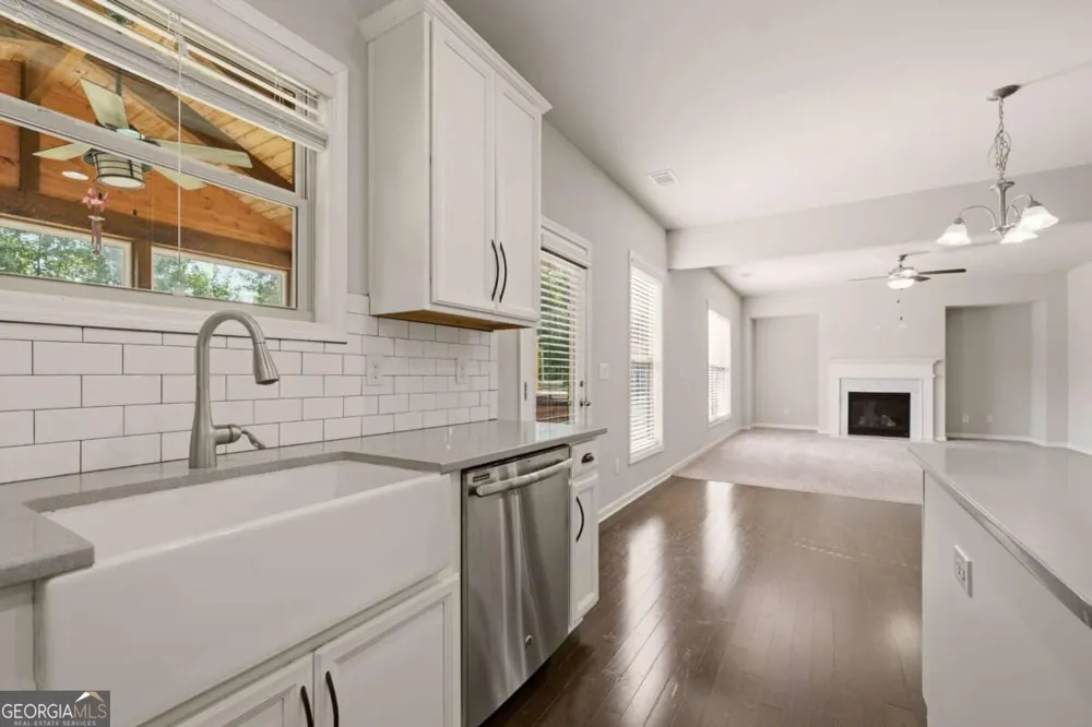 2228 Lakeview Bend WAY Buford, GA 30519