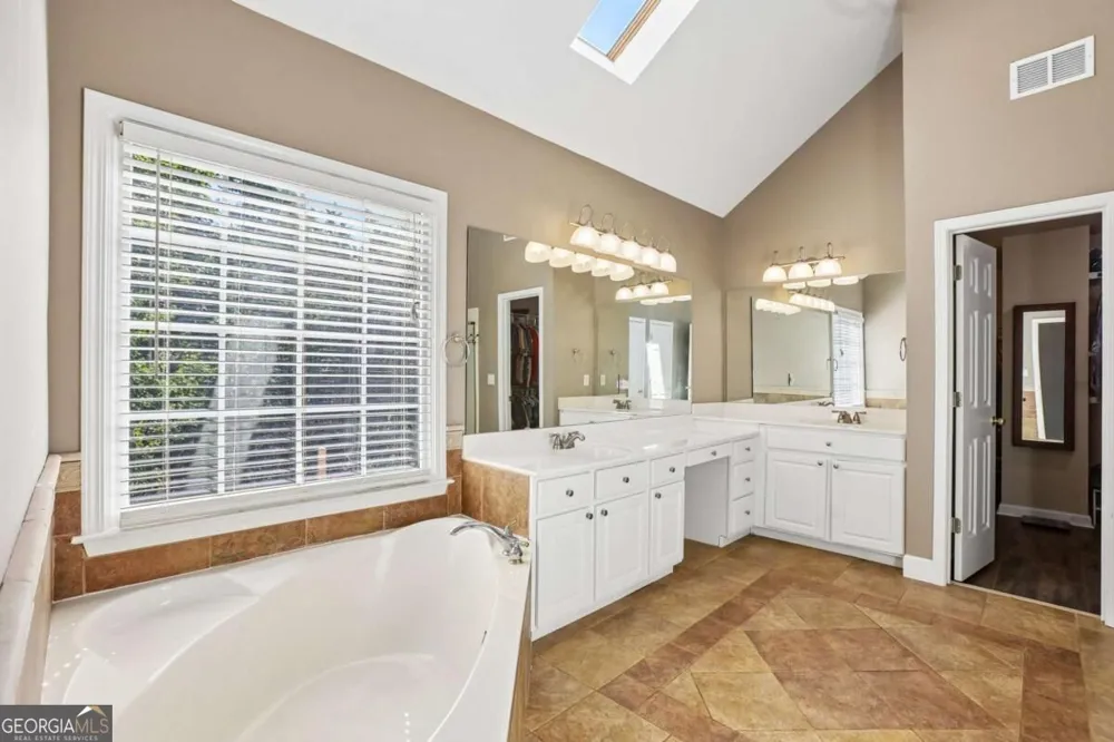 4240 River Club DR Cumming, GA 30041