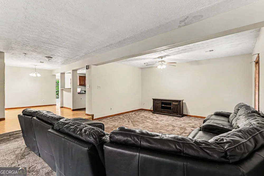 2353 Shire CT Austell, GA 30106