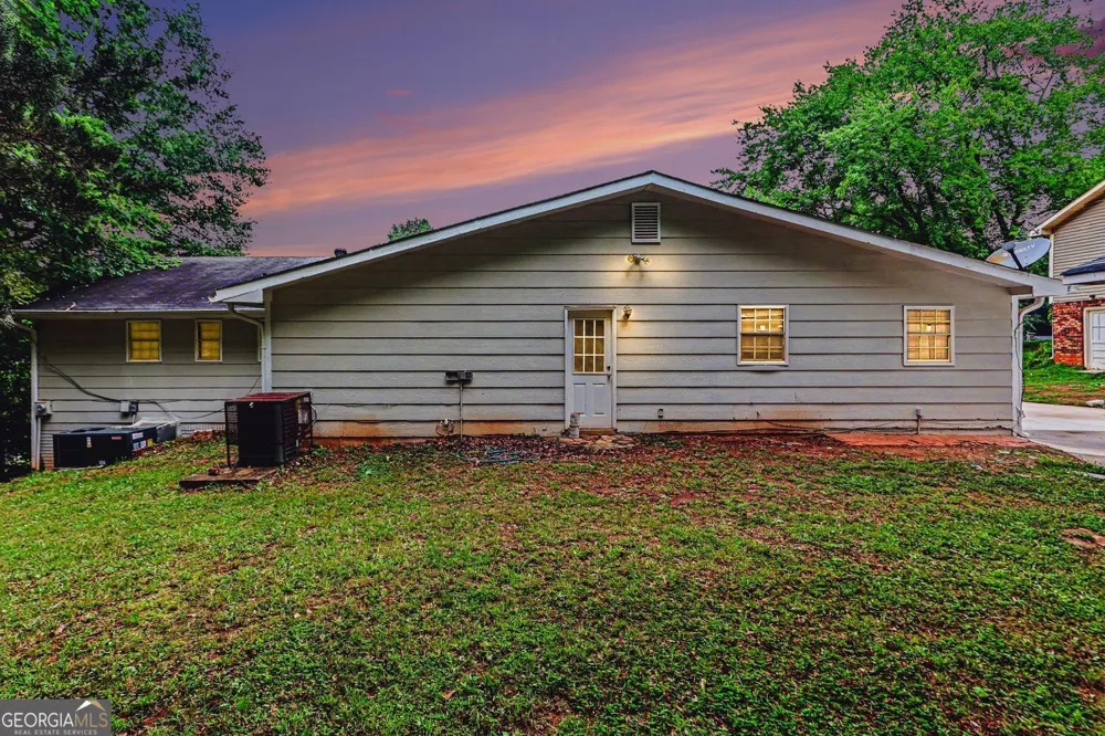 2353 Shire CT Austell, GA 30106