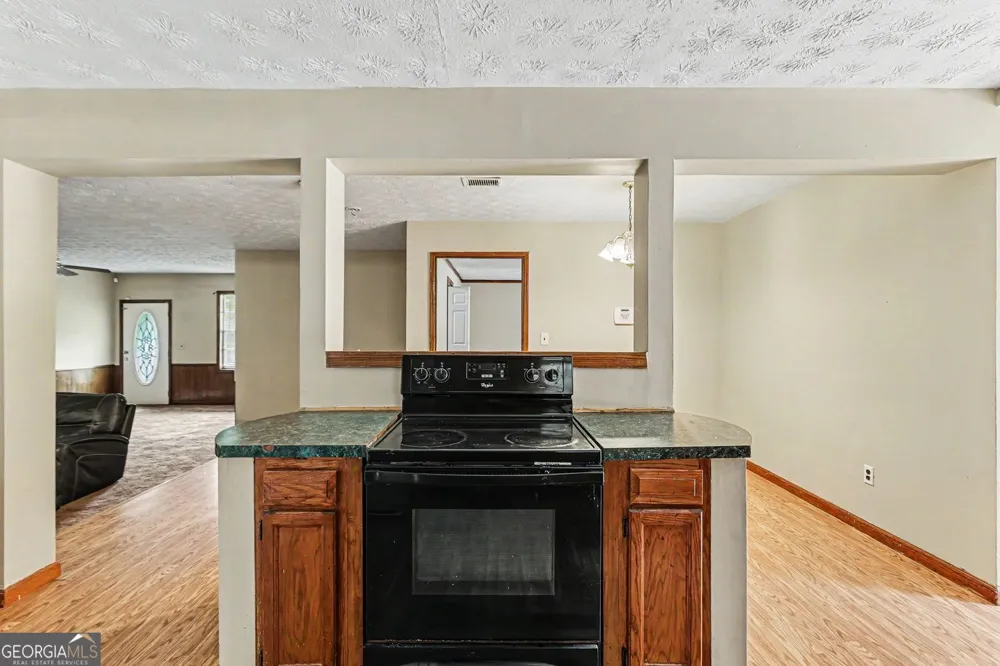 2353 Shire CT Austell, GA 30106