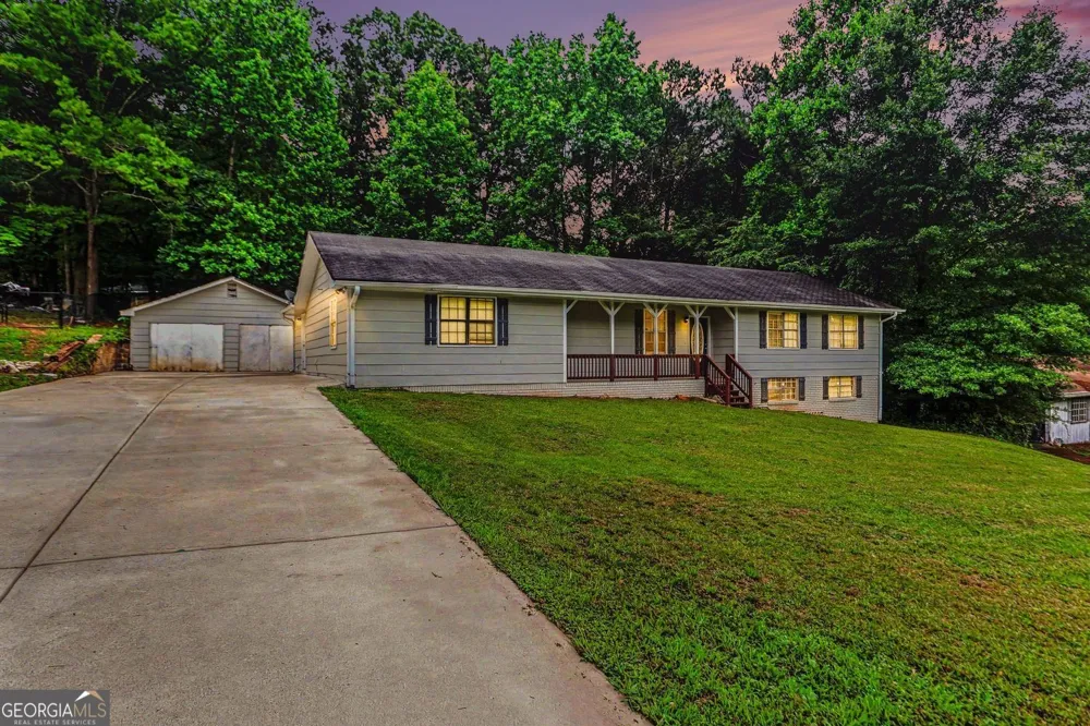 2353 Shire CT Austell, GA 30106