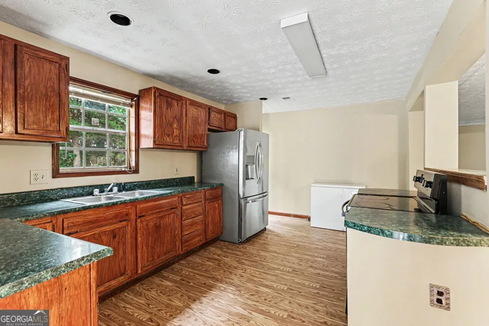 2353 Shire CT Austell, GA 30106