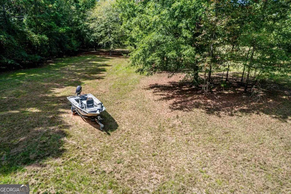 222 Waters Edge DR Eatonton, GA 31024