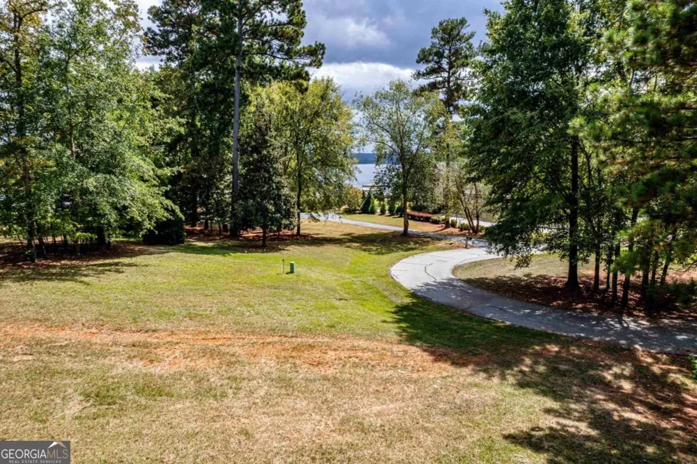 222 Waters Edge DR Eatonton, GA 31024