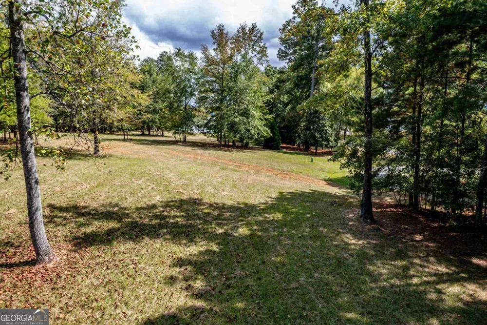 222 Waters Edge DR Eatonton, GA 31024