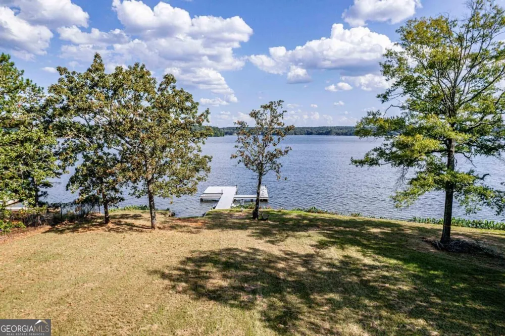 222 Waters Edge DR Eatonton, GA 31024