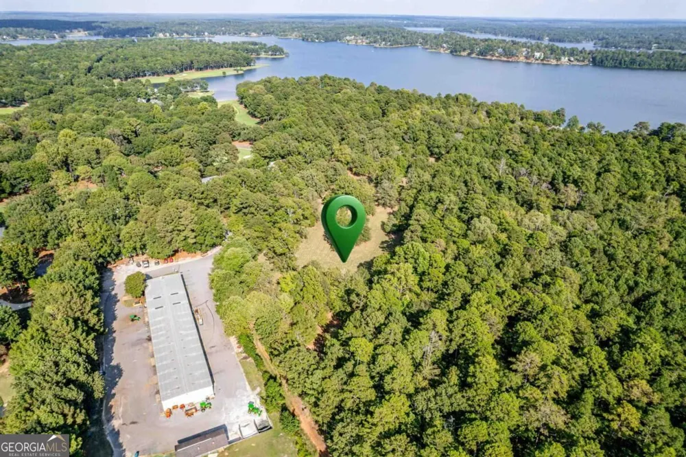 222 Waters Edge DR Eatonton, GA 31024