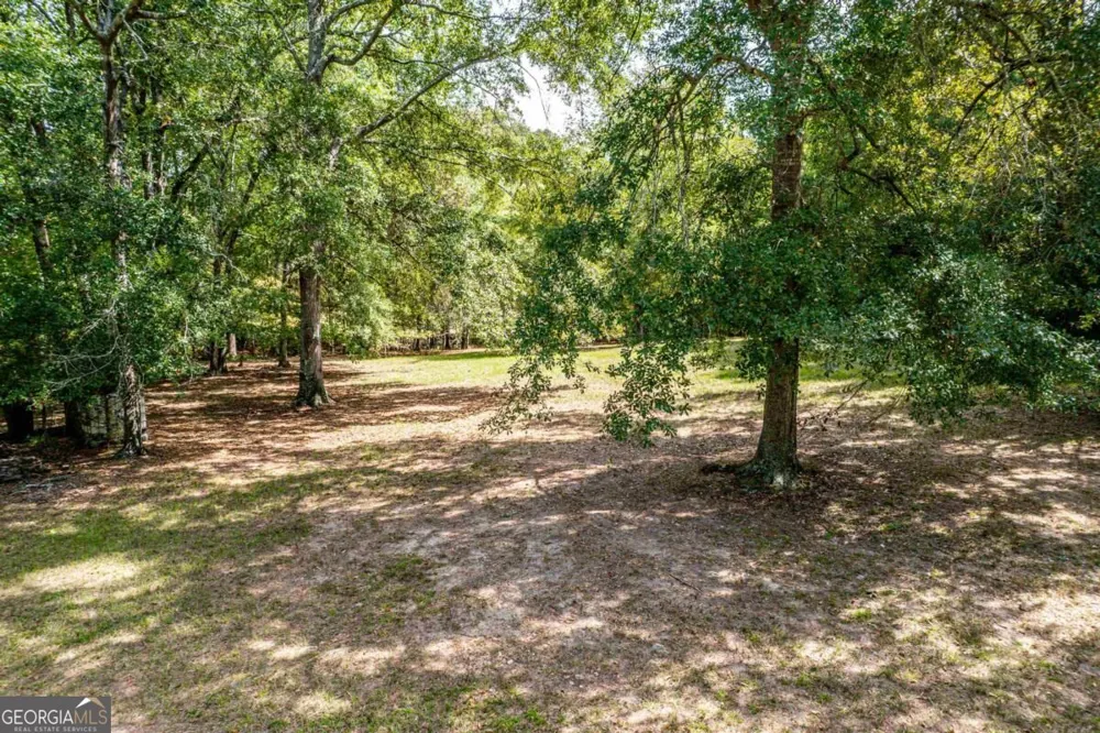 222 Waters Edge DR Eatonton, GA 31024