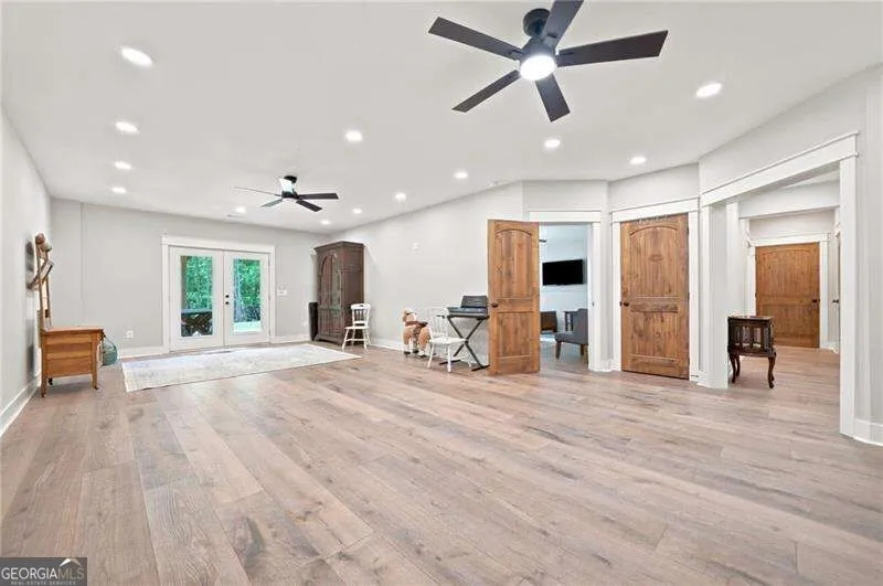 24 Simpson RD Bremen, GA 30110