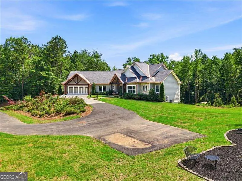 24 Simpson RD Bremen, GA 30110