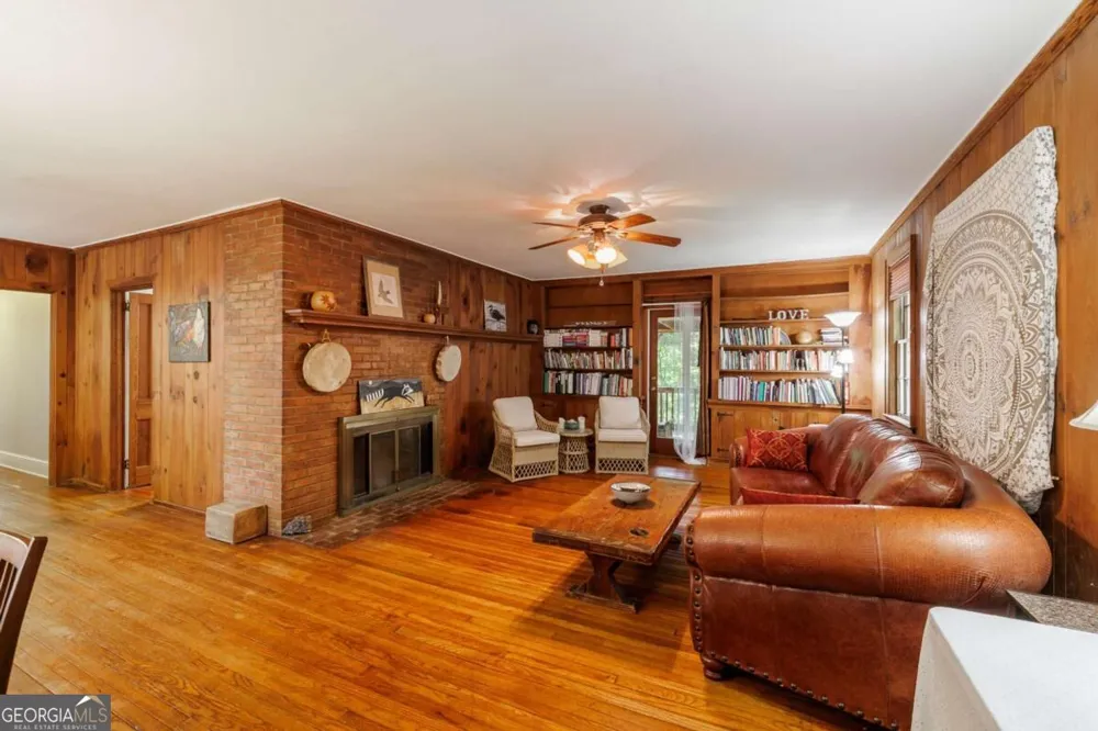 285 Gran Ellen DR Athens, GA 30606
