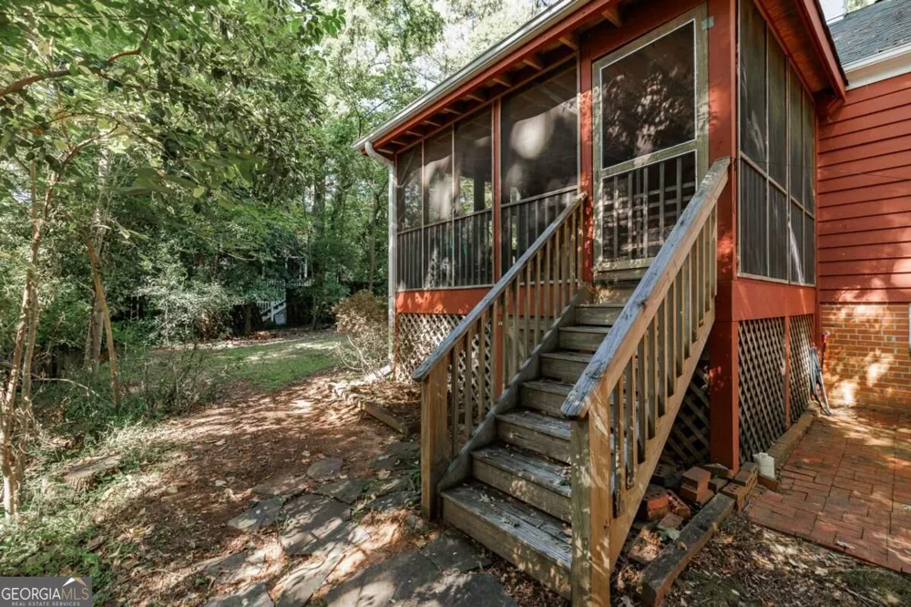 285 Gran Ellen DR Athens, GA 30606