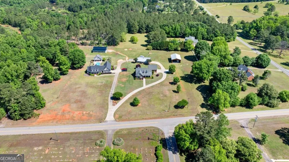 1350 Woodland RD Thomaston, GA 30286