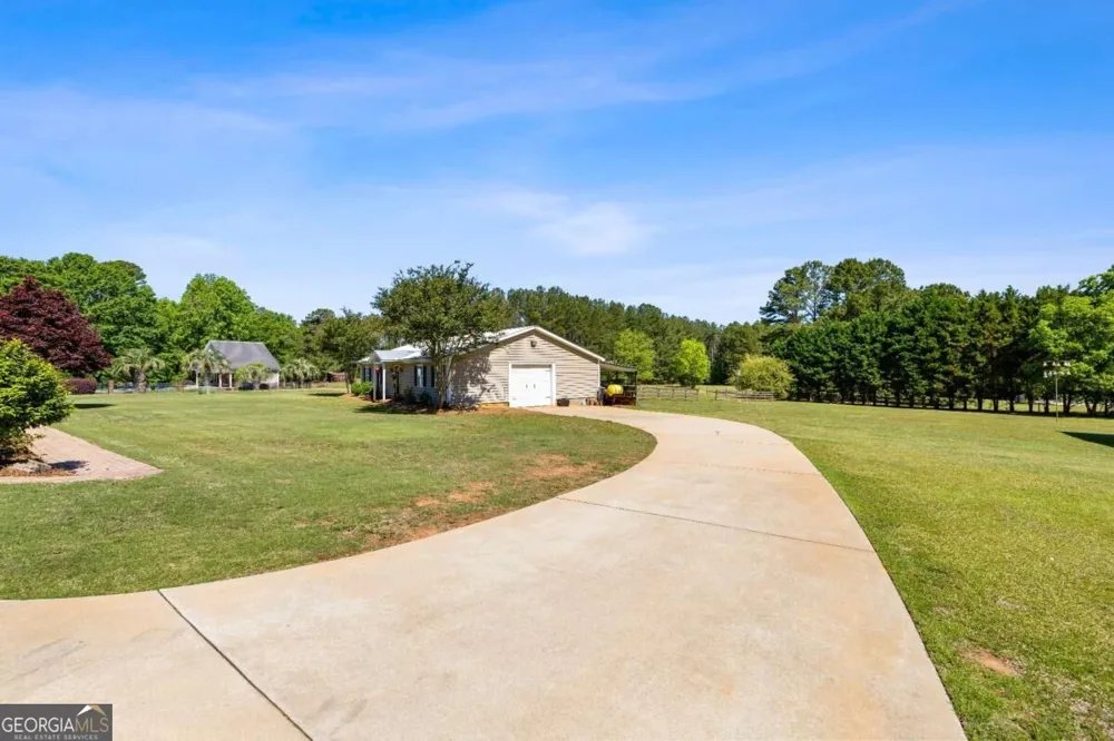 1350 Woodland RD Thomaston, GA 30286