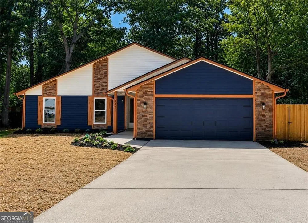 8521 Cedar Creek RDG Riverdale, GA 30274