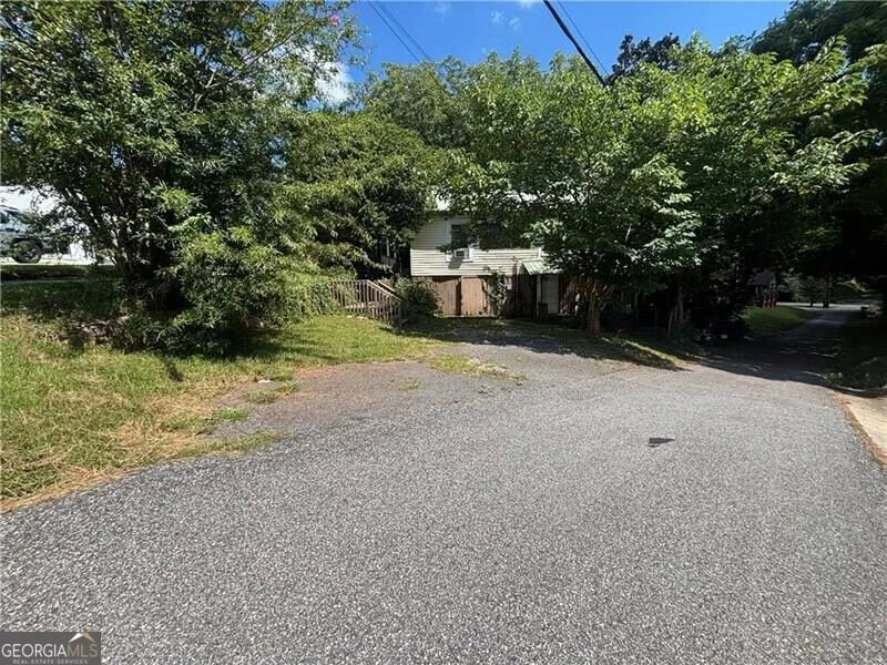 232 Main ST E Dahlonega, GA 30533