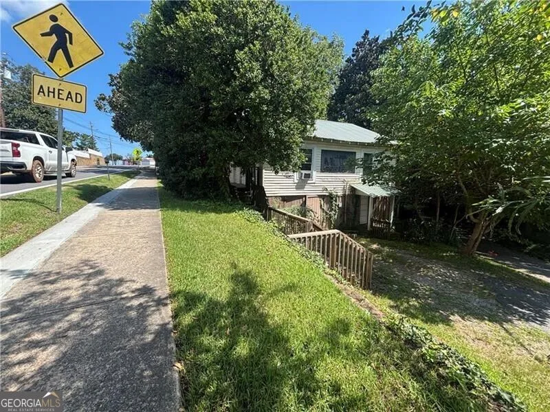 232 Main ST E Dahlonega, GA 30533