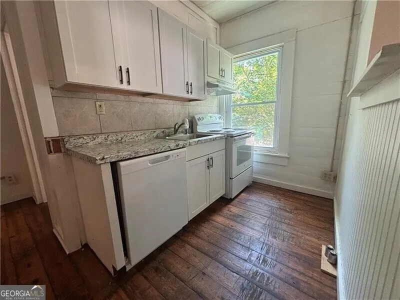 232 Main ST E Dahlonega, GA 30533