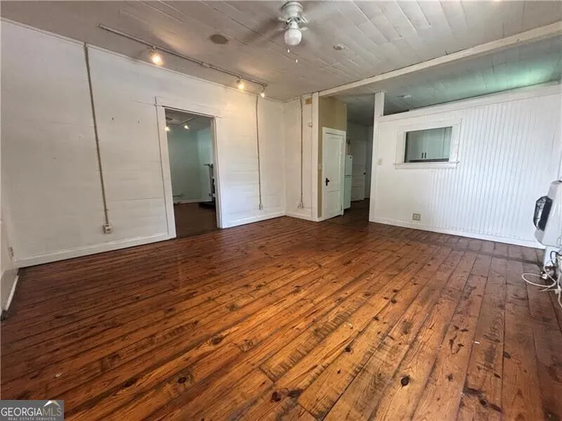 232 Main ST E Dahlonega, GA 30533