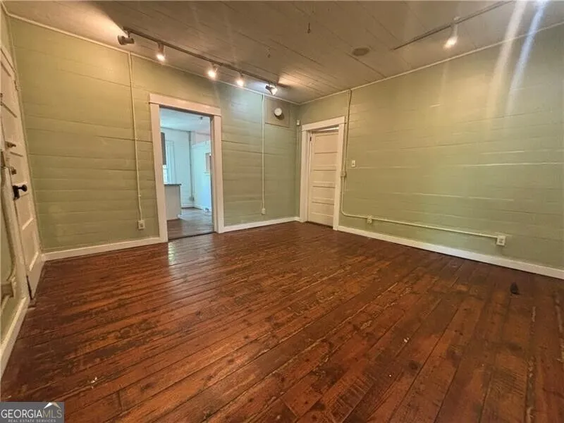 232 Main ST E Dahlonega, GA 30533