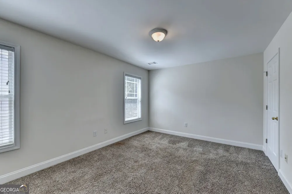 1131 3rd ST Stone Mountain, GA 30083