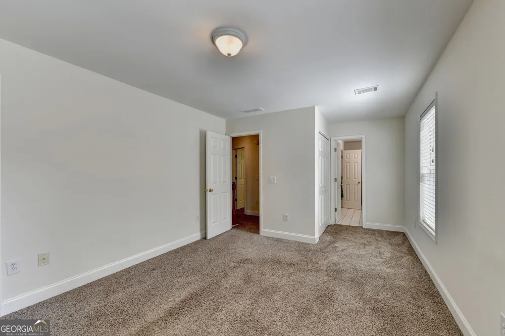 1131 3rd ST Stone Mountain, GA 30083
