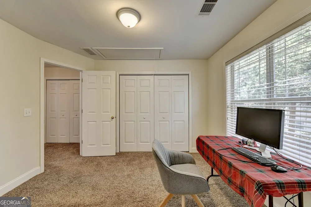1131 3rd ST Stone Mountain, GA 30083
