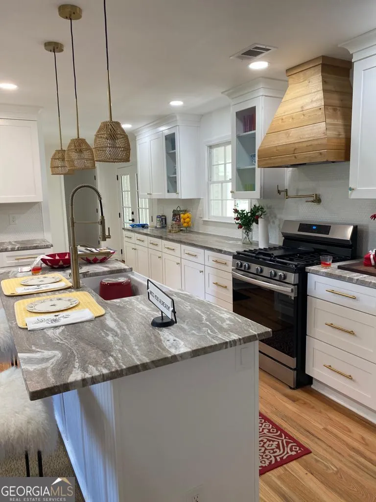 1611 Carlton AVE Stone Mountain, GA 30087