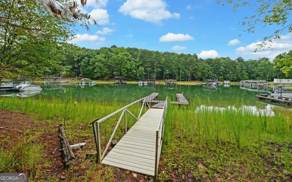 6285 Old Shadburn Ferry RD Buford, GA 30518