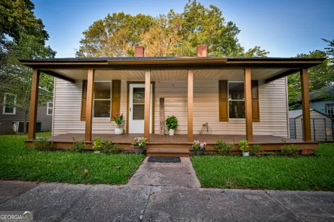 3 Bay ST