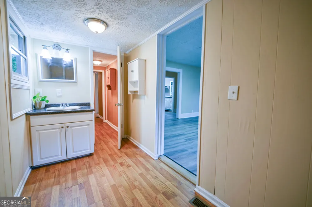 3 Bay ST Covington, GA 30014