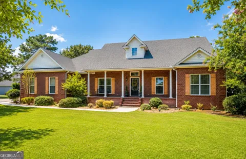 90 Crosby LN