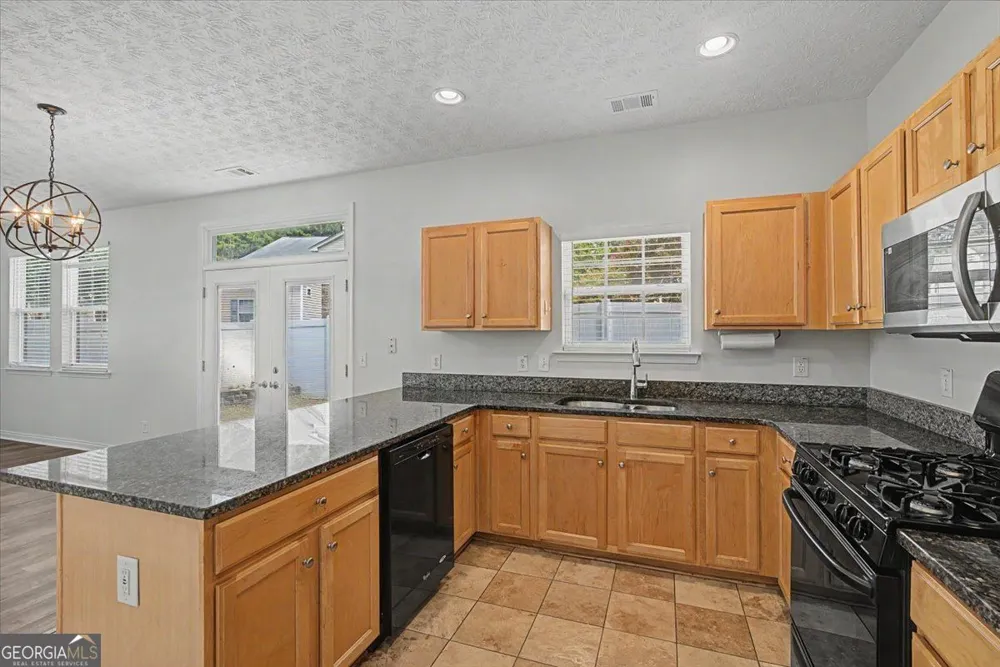 980 Windcroft CIR NW Acworth, GA 30101