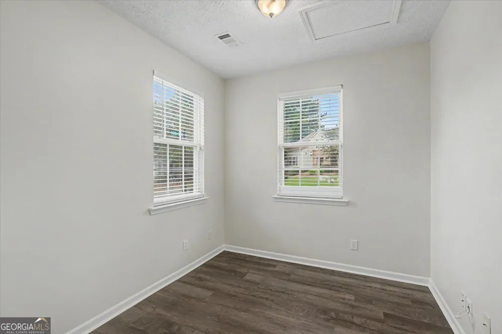 980 Windcroft CIR NW Acworth, GA 30101