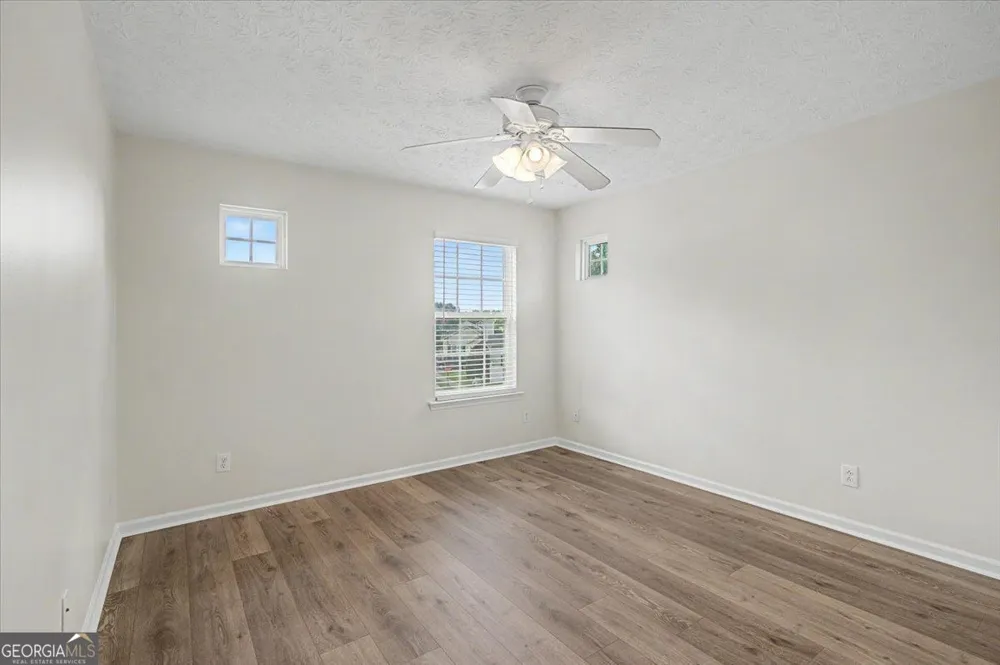 980 Windcroft CIR NW Acworth, GA 30101