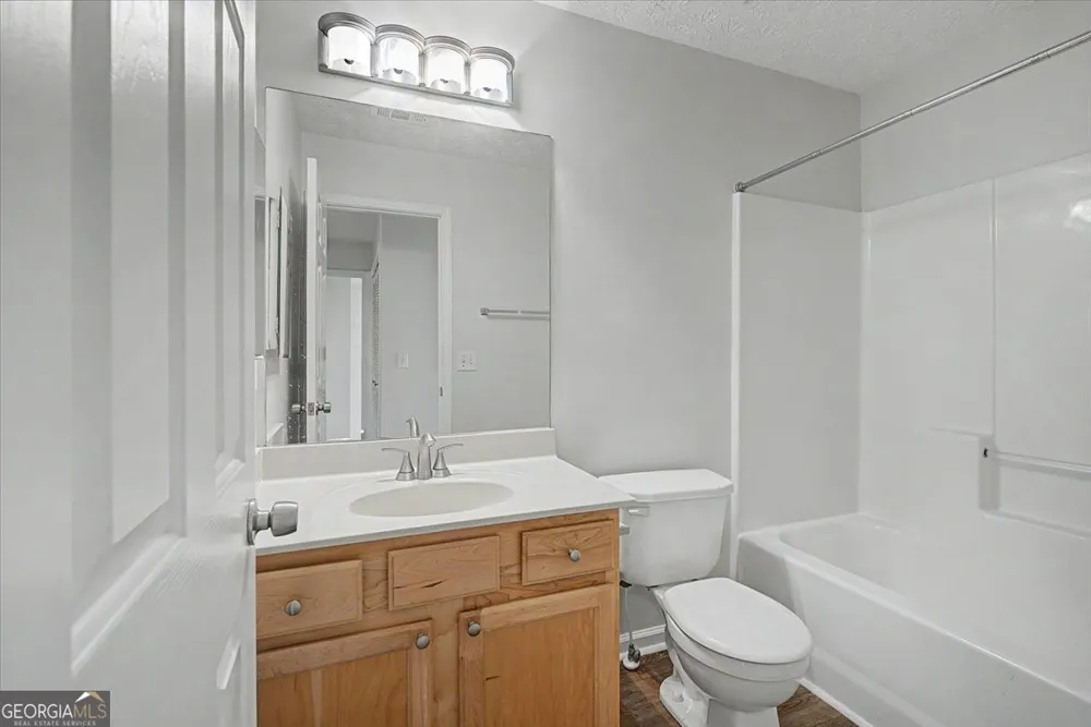 980 Windcroft CIR NW Acworth, GA 30101