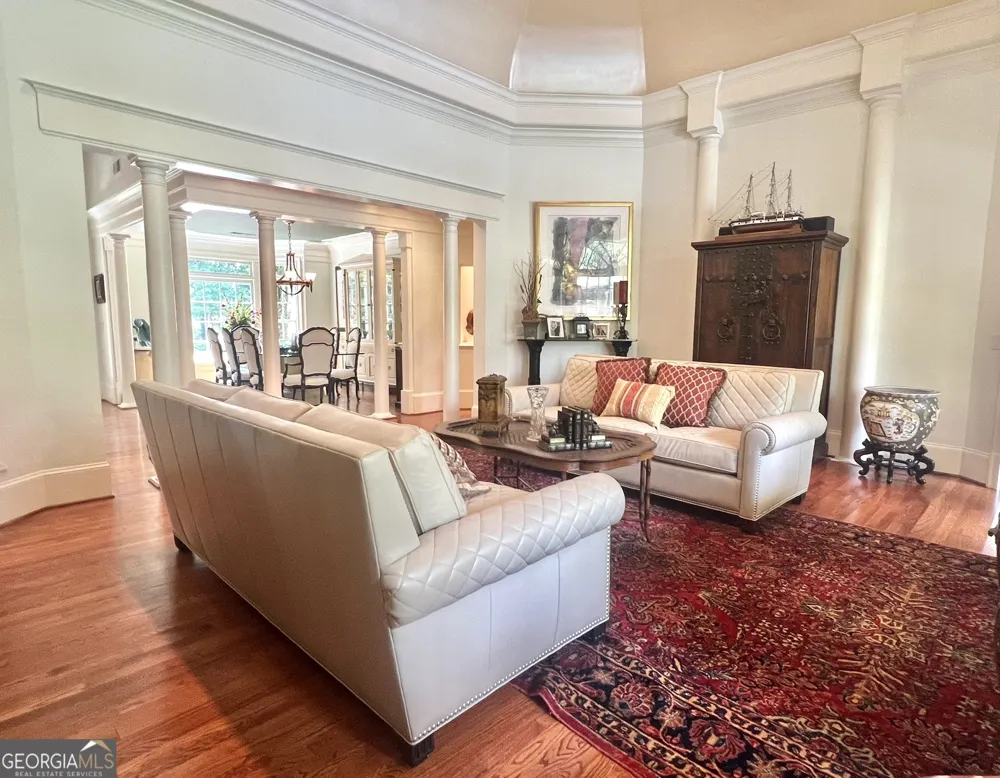 125 Claridge DR Sandy Springs, GA 30342